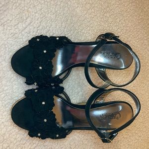 Black Carlos Santana wedges worn once